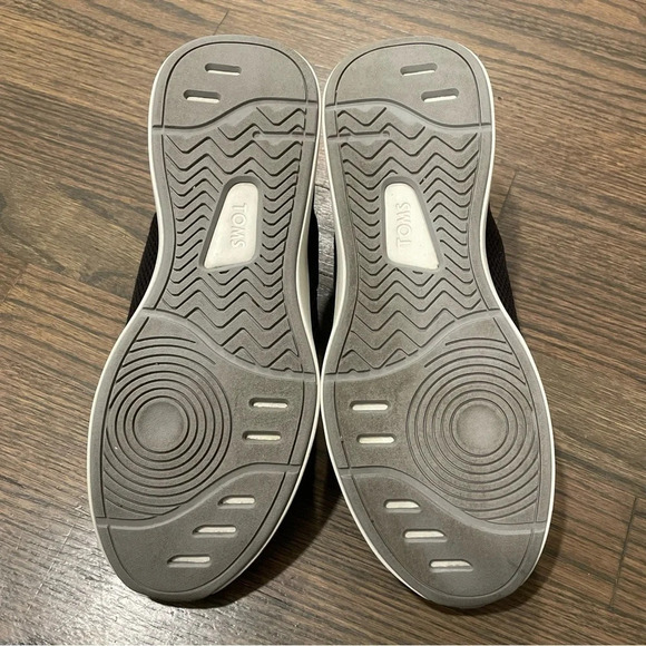 TOMS Arroyo Black Canvas Mesh Retro Inspired Lace Up Sneakers Women 8.5 - Picture 9 of 10